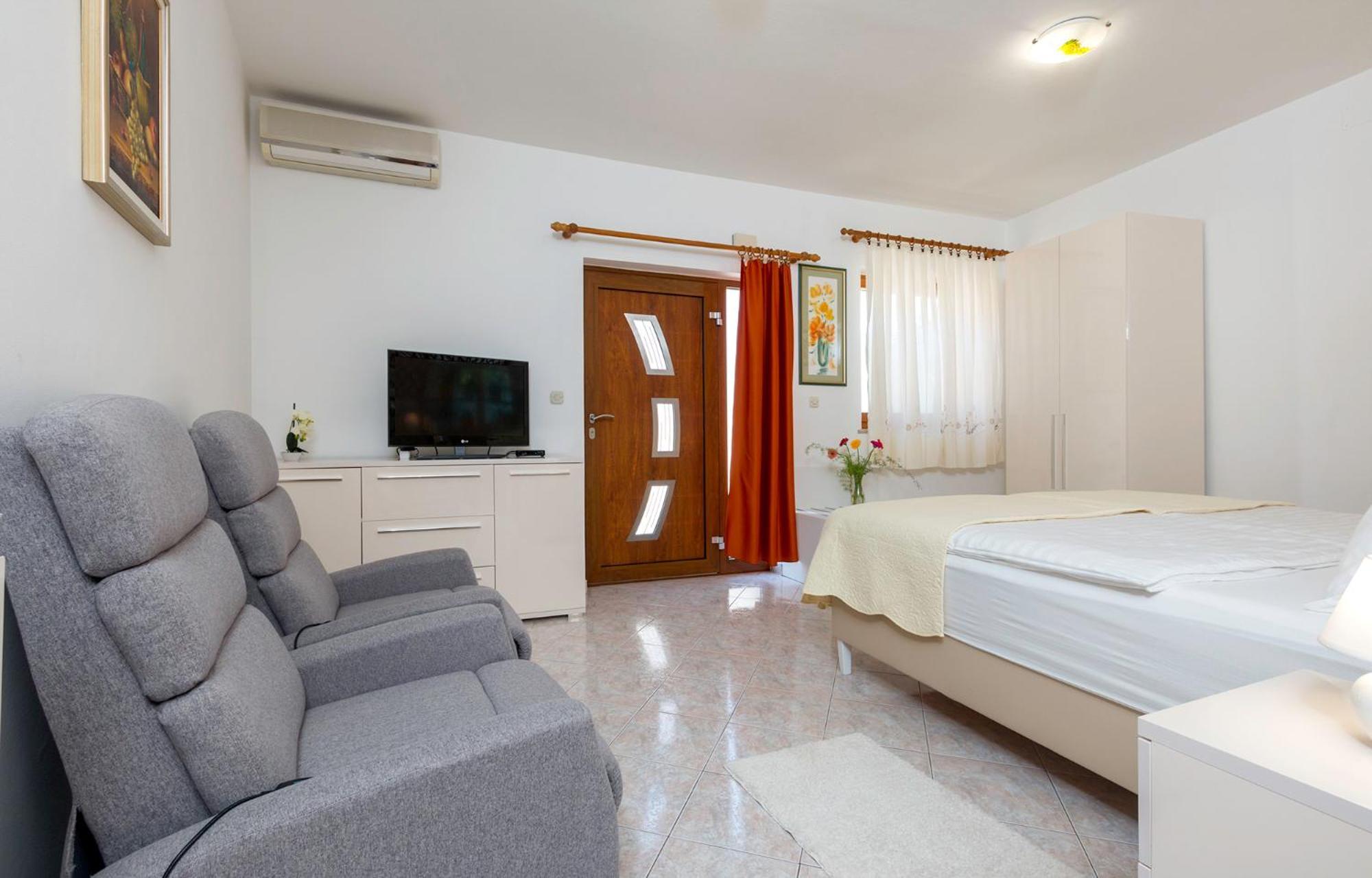 Studio Apartment Oliva Pula Luaran gambar
