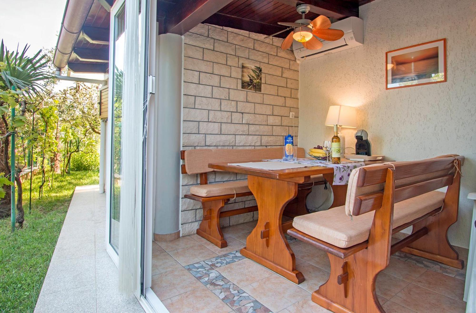 Studio Apartment Oliva Pula Luaran gambar